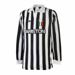 Kappa Juventus 1982-1983 Home Trikot. Gebrauchter Zustand (good) - Gr.L 8 Kappa Juventus 1982-1983 Home Trikot. Gebrauchter Zustand (good) - Gr.L -Puma Verkäufe 1c51da2b4849bff9dec5a4eb2bdf3026bda5e180df7f6236d9f024047cbe1590