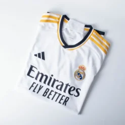 Adidas Real Madrid Home Vini Jr 7 Trikot 2023-2024 (Offizielle Cup Beflockung) -Puma Verkäufe 6553ccad15b83ba72f239d05612d01a9569cb8a2f68fd944bf1bc738f41530f8
