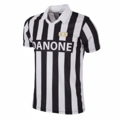 Copa 92-93 Juventus No 10 Home Retro Trikot 5 Copa 92-93 Juventus No 10 Home Retro Trikot -Puma Verkäufe 9c51cd813e598222eb0069cddc2733691a11e0af53a1fde86fe1c2f34cc709c1