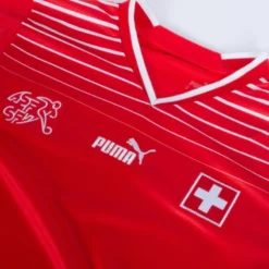 Puma Schweiz Home Trikot 2022-2023 7 Puma Schweiz Home Trikot 2022-2023 -Puma Verkäufe 9f9cc05c371a7c630807b642c859cf4c40cb0cf4f1a856a299b7d866a6144480