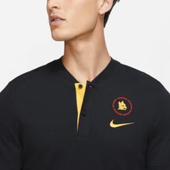 Nike AS Rom NSW Modern Polo - Schwarz/gold 2020-2021 7 Nike AS Rom NSW Modern Polo - Schwarz/gold 2020-2021 -Puma Verkäufe b1d55058c6dbcd5adbf0996bc607d2a48ee214ba47868da8fb8140c661ef9f32