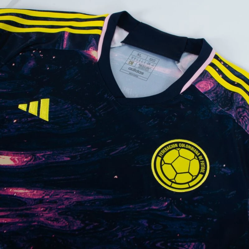 Adidas Kolumbien Frauen Away Trikot (Männer-Variante) 2023-2024 4 Adidas Kolumbien Frauen Away Trikot (Männer-Variante) 2023-2024 – Bild 4